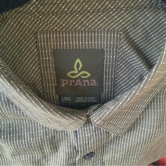 Button Down Top - Picture 3 of 5